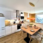 Penthouse 21141 Appartement